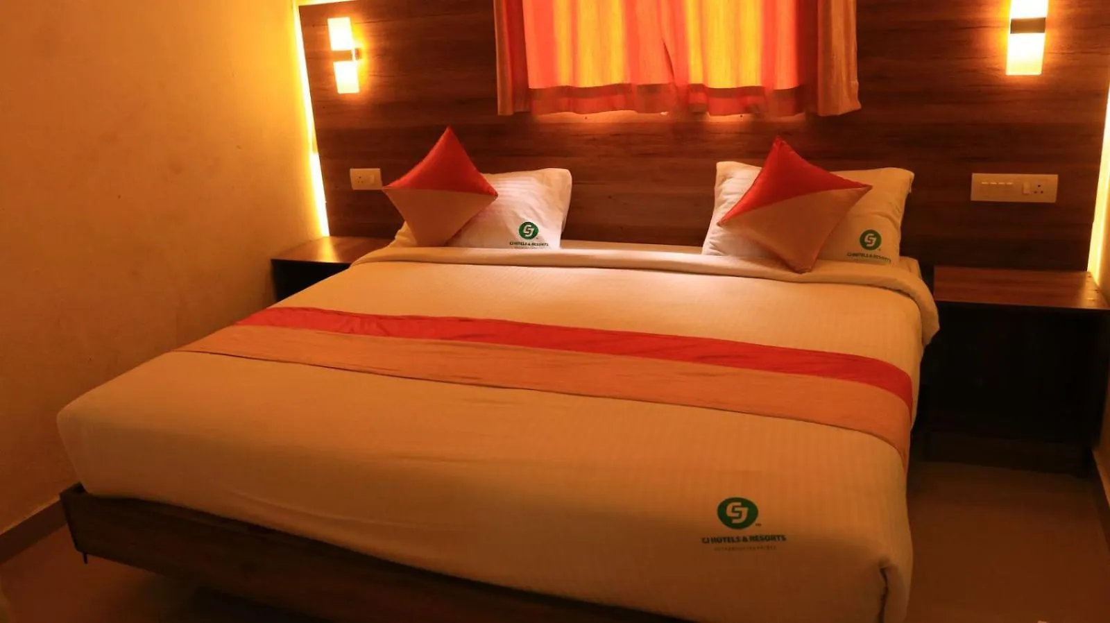 Cj Clamping Resort Munnar Devikolam